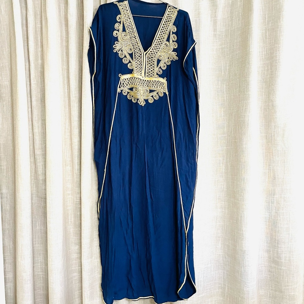 Gorgeous vintage Kaftan Navy w/gold ornamentation